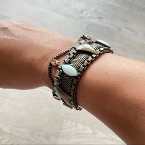 Lionette bracelet with white opals